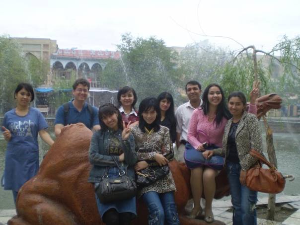 עם הסטודנטיות האוזבקיות