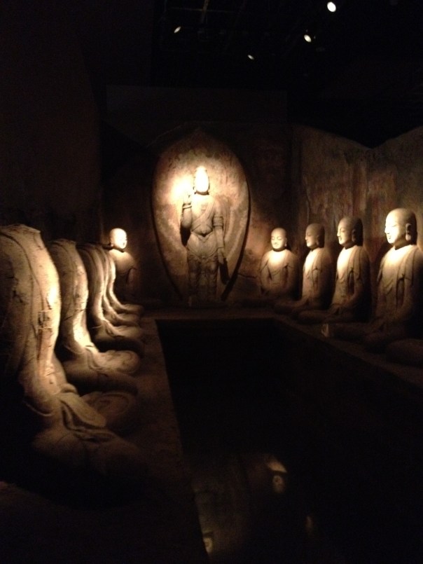 היכל תפילה משוחזר במקדש בודהיסטי, בירת הקיץ של הממלכה האויגורית