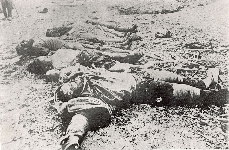 המפקד היפני מחה - נטבחים רוסים על גדת הנהר אמור