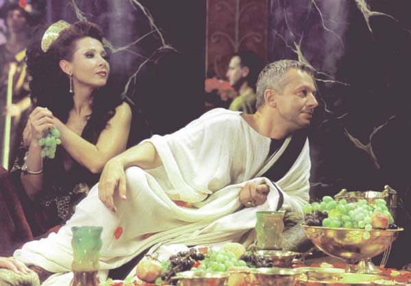 בוגוסלב לינד כפטרוניוס - הפקה פולנית של קוו ואדיס, 2001